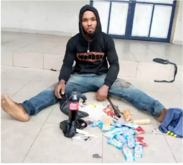 Man Arrested For Stealing Biscuits, Soft Drinks In Port Harcourt; Blames Hunger (Pix)
